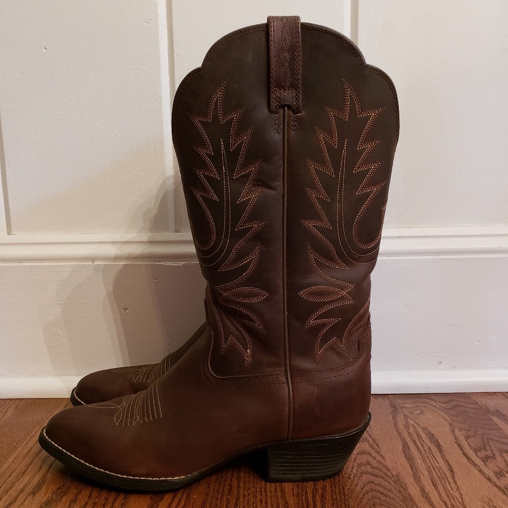 Ariat Heritage cowboy boots